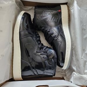 Wmns Air Jordan 1 Rebel